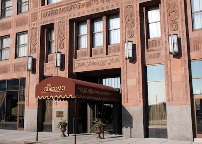 The Giacomo Niagara Falls Ny, An Ascend Collection Hotel